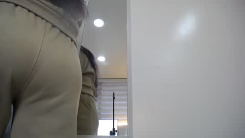 Snapshot of moxa_hot chatting on 22, 1, 2025 moxa hot online show from 22, 1, 2025