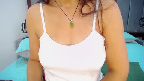 Snapshot of moxa_hot chatting on 6, 3, 2025 moxa hot online show from 6, 3, 2025