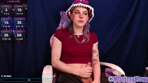 Snapshot of moxynverve chatting on 16, 2, 2025 Moxy online show from 16, 2, 2025