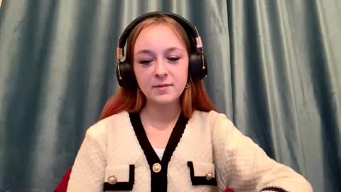 Snapshot of mozelleberendt chatting on 26, 10, 2025 Jenny online show from 26, 10, 2025