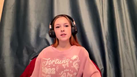 Snapshot of mozelleberendt chatting on 27, 10, 2025 Jenny online show from 27, 10, 2025