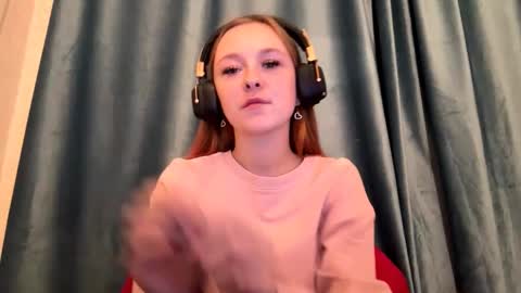 Snapshot of mozelleberendt chatting on 30, 10, 2025 Jenny online show from 30, 10, 2025