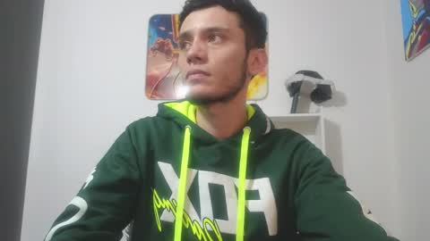 Snapshot of mr_andresr chatting on 16, 4, 2026 Andy online show from 16, 4, 2026