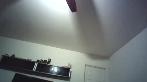 Snapshot of mr_anonymous57 chatting on 8, 4, 2026 MrAnonymou57 online show from 8, 4, 2026