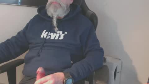 Snapshot of mr_boombastic2021 chatting on 8, 3, 2025 mr_boombastic2021 online show from 8, 3, 2025