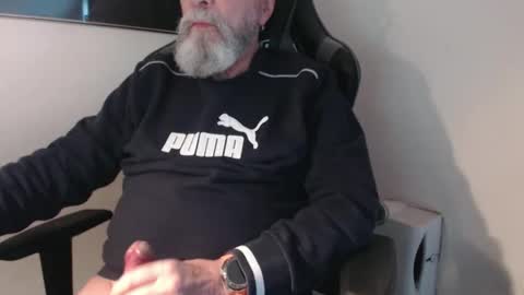 Snapshot of mr_boombastic2021 chatting on 22, 11, 2025 mr_boombastic2021 online show from 22, 11, 2025