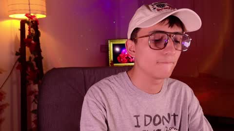 Snapshot of mr_evan1 chatting on 5, 1, 2025 Mr Evans online show from 5, 1, 2025