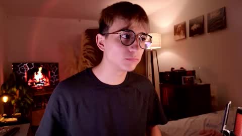 Snapshot of mr_evan1 chatting on 30, 10, 2025 Mr Evans online show from 30, 10, 2025