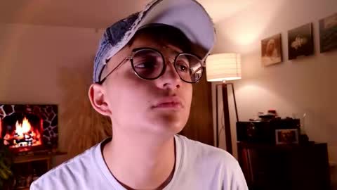 Snapshot of mr_evan1 chatting on 4, 11, 2025 Mr Evans online show from 4, 11, 2025