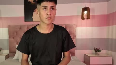 Snapshot of mr_fox69 chatting on 21, 4, 2026 mr_fox69 online show from 21, 4, 2026