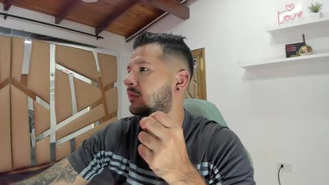 Snapshot of mr_mikee_ chatting on 14, 1, 2025 MIKEE online show from 14, 1, 2025