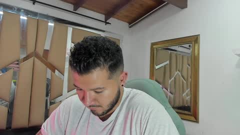Snapshot of mr_mikee_ chatting on 30, 1, 2025 MIKEE online show from 30, 1, 2025