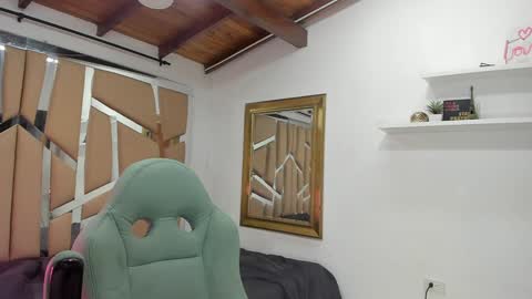 Snapshot of mr_mikee_ chatting on 3, 2, 2025 MIKEE online show from 3, 2, 2025