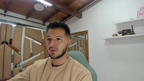 Snapshot of mr_mikee_ chatting on 17, 2, 2025 MIKEE online show from 17, 2, 2025