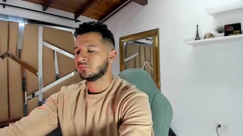 Snapshot of mr_mikee_ chatting on 24, 2, 2025 MIKEE online show from 24, 2, 2025