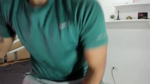 Snapshot of mr_mikee_ chatting on 7, 3, 2025 MIKEE online show from 7, 3, 2025