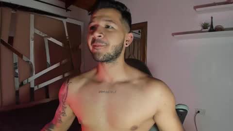 Snapshot of mr_mikee_ chatting on 11, 3, 2025 MIKEE online show from 11, 3, 2025