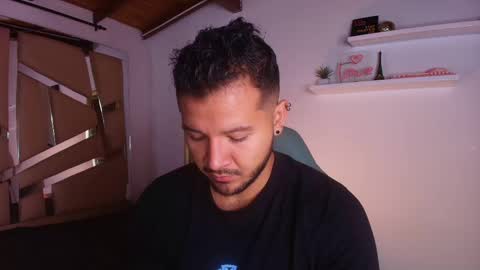 Snapshot of mr_mikee_ chatting on 9, 9, 2025 MIKEE online show from 9, 9, 2025