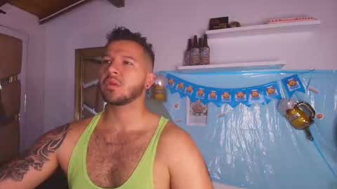 Snapshot of mr_mikee_ chatting on 28, 9, 2025 MIKEE online show from 28, 9, 2025