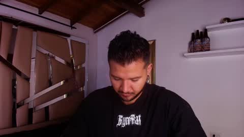 Snapshot of mr_mikee_ chatting on 1, 10, 2025 MIKEE online show from 1, 10, 2025