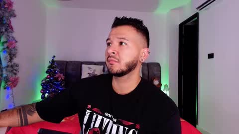 Snapshot of mr_mikee_ chatting on 3, 12, 2025 MIKEE online show from 3, 12, 2025