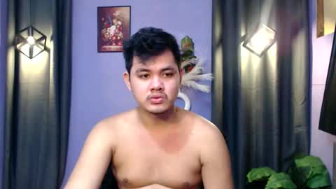 mr_olivercummerx online show from 6, 10, 2025
