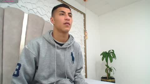 Mr Porn  online show from 5, 4, 2026