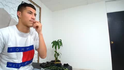 Mr Porn  online show from 14, 6, 2026