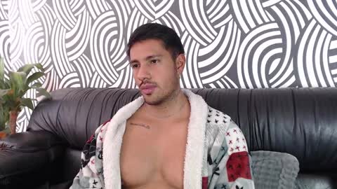 Snapshot of mr_real_aaron chatting on 6, 12, 2024 AARON online show from 6, 12, 2024