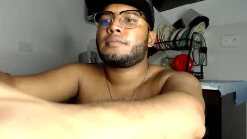 Snapshot of mr_santos01 chatting on 19, 1, 2025 Santos online show from 19, 1, 2025
