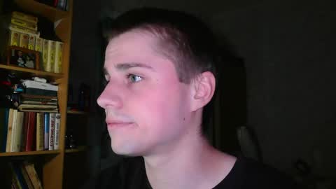 Snapshot of mrbepsik chatting on 12, 4, 2026 Mr Roman online show from 12, 4, 2026
