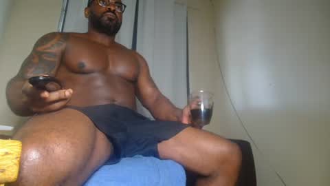 Snapshot of mrbrown_strong chatting on 8, 7, 2026 mr brown online show from 8, 7, 2026