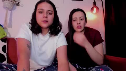 Snapshot of mrbuu_ chatting on 17, 2, 2026 Laura online show from 17, 2, 2026