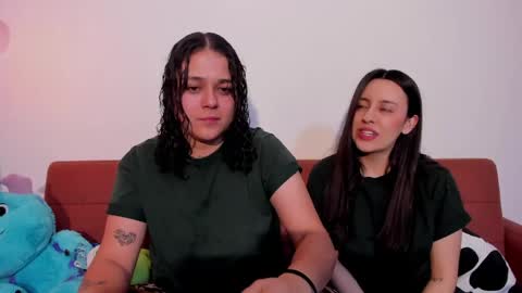 Snapshot of mrbuu_ chatting on 24, 3, 2026 Laura online show from 24, 3, 2026