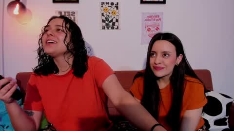 Snapshot of mrbuu_ chatting on 30, 3, 2026 Laura online show from 30, 3, 2026