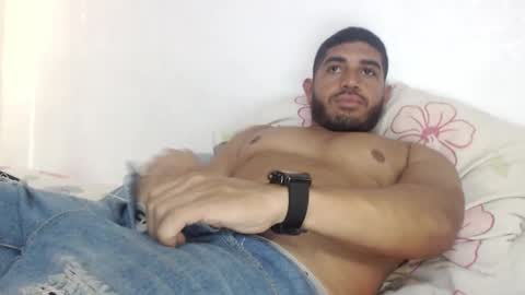 Snapshot of mrcum24 chatting on 9, 10, 2025 Will online show from 9, 10, 2025