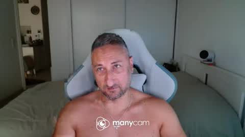 Snapshot of mrdr000 chatting on 25, 6, 2026 mrdr000 online show from 25, 6, 2026