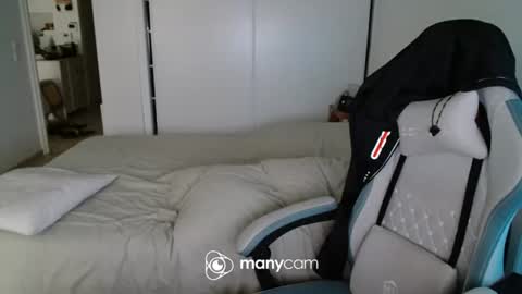 Snapshot of mrdr000 chatting on 30, 7, 2026 mrdr000 online show from 30, 7, 2026