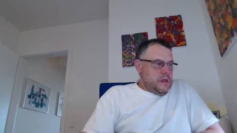 Snapshot of mrduplo1975 chatting on 6, 8, 2026 MrJohnsen1975 online show from 6, 8, 2026