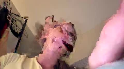 Snapshot of mreeves67 chatting on 19, 5, 2026 mreeves67 online show from 19, 5, 2026