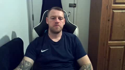 mrengland86566 online show from 16, 3, 2026