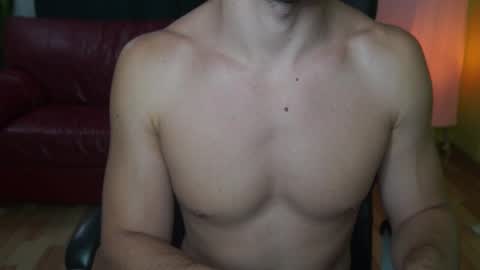 Snapshot of mrgreeneyes01 chatting on 13, 9, 2025 juan luis online show from 13, 9, 2025