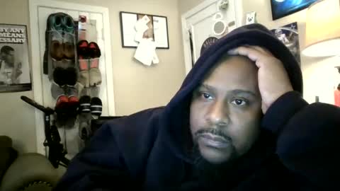 Snapshot of mrknowpussy chatting on 2, 1, 2025 mrknowpussy online show from 2, 1, 2025