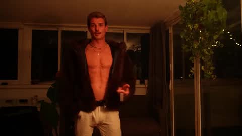 Snapshot of mrlong23cm chatting on 9, 11, 2025 Mr Long online show from 9, 11, 2025