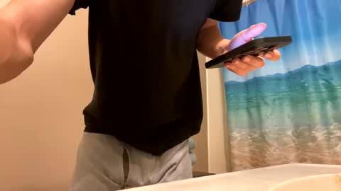 Snapshot of mrmeltyourheart chatting on 15, 3, 2026 James online show from 15, 3, 2026