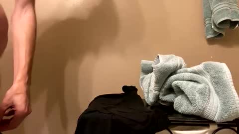 Snapshot of mrmeltyourheart chatting on 21, 3, 2026 James online show from 21, 3, 2026