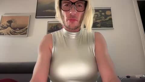 TaleOfLaura online show from 14, 1, 2025