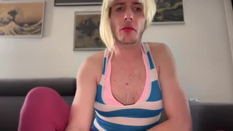 TaleOfLaura online show from 19, 1, 2025