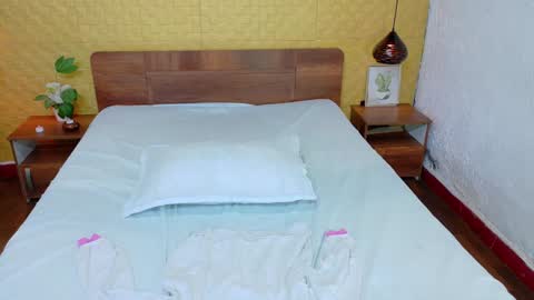 mrs_buttocks online show from 31, 12, 2024