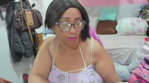 Snapshot of mrs_mommy chatting on 3, 6, 2026 mrs_mommy online show from 3, 6, 2026